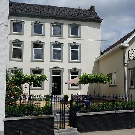 Huis Van Loon Looz Extérieur photo