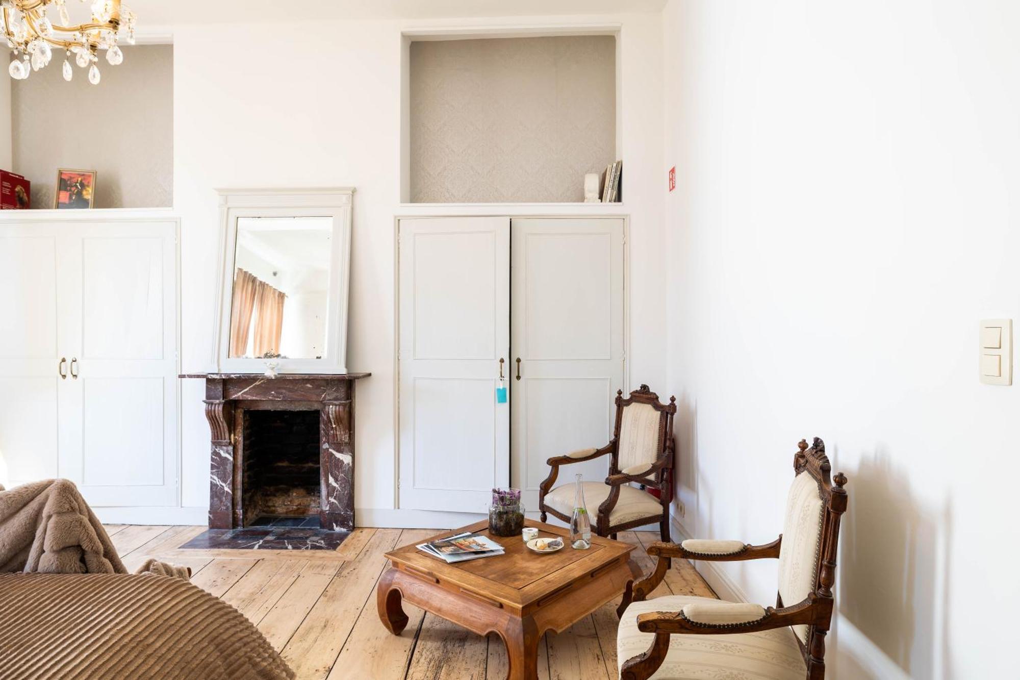 Huis Van Loon Looz Extérieur photo
